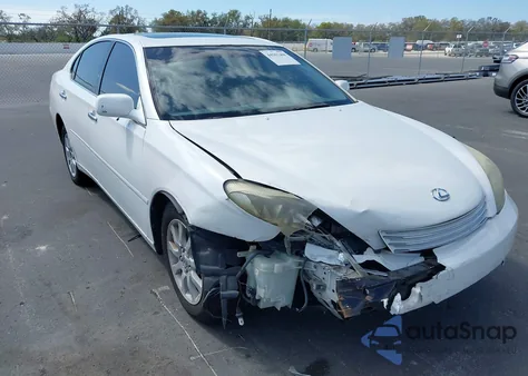 2002 Lexus Es 300 z USA, uszkodzony, nr VIN JTHBF30G920031027